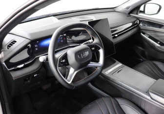 Подержанный автомобиль Geely Preface 2024 года (9 фото)