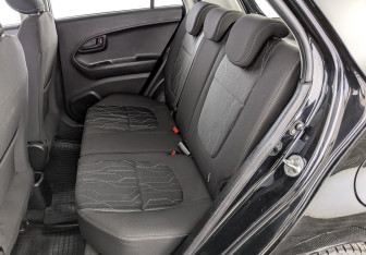 Подержанный автомобиль Kia Picanto 2011 года (18 фото)