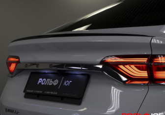 Подержанный автомобиль Geely Tugella 2023 года (28 фото)