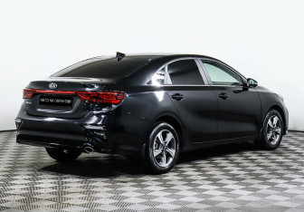Подержанный автомобиль Kia Cerato Sedan 2020 года (5 фото)