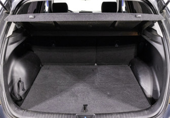 Подержанный автомобиль Hyundai Creta 2019 года (14 фото)