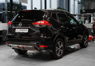 Подержанный автомобиль Nissan X-Trail 2021 года (4 фото)