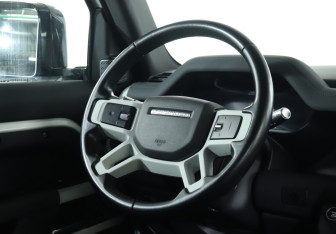 Подержанный автомобиль Land Rover Defender Suv 2020 года (15 фото)