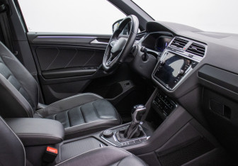 Подержанный автомобиль Volkswagen Tiguan 2021 года (9 фото)