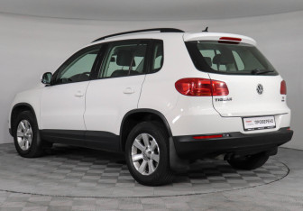 Подержанный автомобиль Volkswagen Tiguan 2013 года (7 фото)