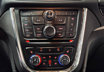 Подержанный автомобиль Opel Mokka 2013 года (13 фото)