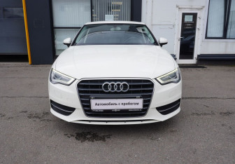 Подержанный автомобиль Audi A3 Hatchback 2013 года (2 фото)
