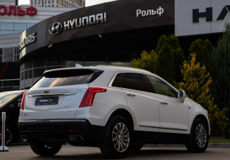 Подержанный автомобиль Cadillac XT5 2017 года (4 фото)