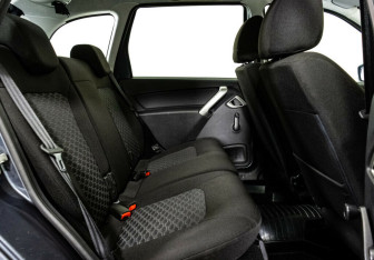 Подержанный автомобиль LADA (ВАЗ) Granta Wagon 2019 года (13 фото)