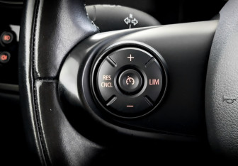 Подержанный автомобиль MINI Countryman 2021 года (28 фото)