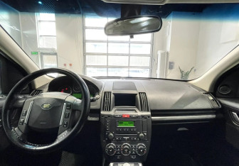 Подержанный автомобиль Land Rover Freelander 2008 года (8 фото)