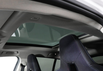 Подержанный автомобиль BMW X2 2024 года (17 фото)