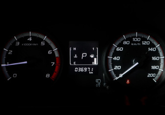 Подержанный автомобиль Mitsubishi Xpander 2022 года (12 фото)