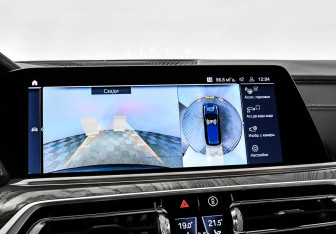 Подержанный автомобиль BMW X7 2019 года (24 фото)
