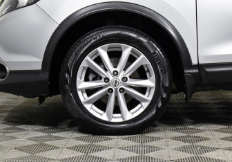 Подержанный автомобиль Nissan Qashqai 2016 года (7 фото)