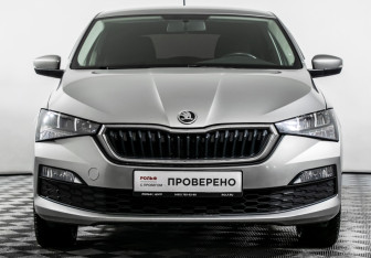 Подержанный автомобиль Skoda Rapid Liftback 2020 года (2 фото)