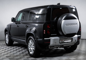 Подержанный автомобиль Land Rover Defender Suv 2021 года (7 фото)
