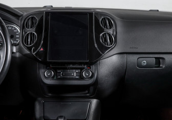 Подержанный автомобиль Volkswagen Tiguan 2014 года (13 фото)