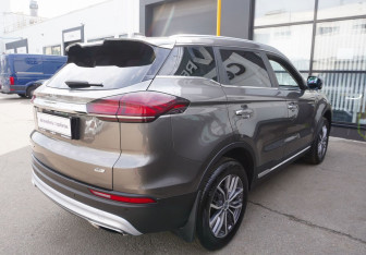 Подержанный автомобиль Geely Atlas Pro 2023 года (5 фото)