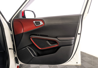 Подержанный автомобиль Kia Soul 2021 года (25 фото)