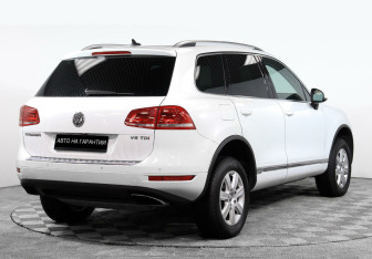 Подержанный автомобиль Volkswagen Touareg 2012 года (4 фото)