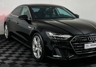 Подержанный автомобиль Audi A7 2023 года (23 фото)
