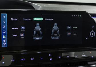 Подержанный автомобиль Changan UNI-K 2023 года (19 фото)