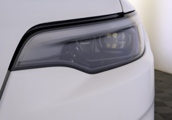 Подержанный автомобиль Jeep Cherokee 2018 года (11 фото)