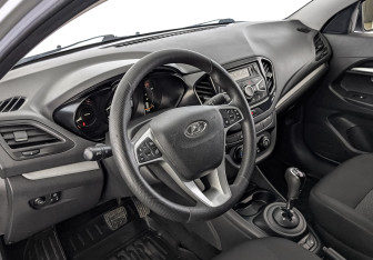 Подержанный автомобиль LADA (ВАЗ) Vesta Sedan 2018 года (15 фото)
