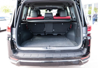 Новый Toyota Land Cruiser Suv 2025 (9 фото)