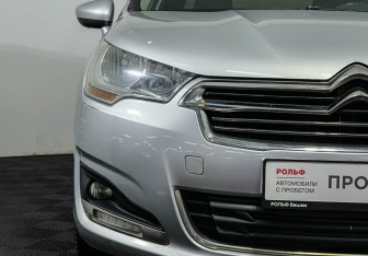 Подержанный автомобиль Citroen C4 Sedan 2014 года (14 фото)