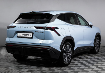 Подержанный автомобиль Jetour Dashing 2023 года (5 фото)