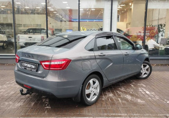 Подержанный автомобиль LADA (ВАЗ) Vesta Sedan 2018 года (8 фото)