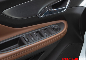 Подержанный автомобиль Opel Mokka 2014 года (18 фото)