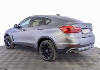 Подержанный автомобиль BMW X6 2019 года (7 фото)