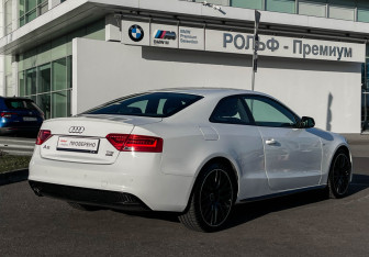 Подержанный автомобиль Audi A5 Coupe 2016 года (5 фото)