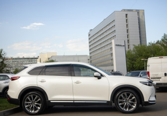 Подержанный автомобиль Mazda CX-9 2019 года (3 фото)