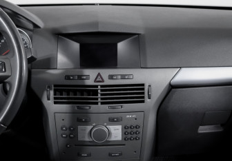 Подержанный автомобиль Opel Astra Hatchback 2006 года (13 фото)