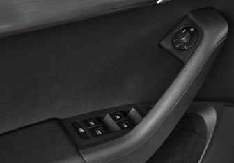 Подержанный автомобиль Skoda Octavia Liftback 2017 года (8 фото)