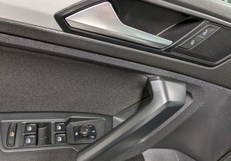 Подержанный автомобиль Volkswagen Tiguan 2019 года (12 фото)