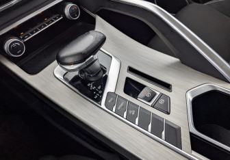 Подержанный автомобиль Geely Coolray 2022 года (30 фото)