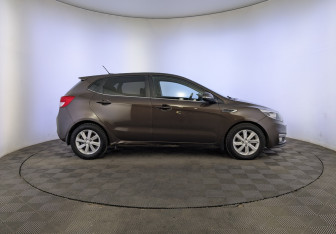 Подержанный автомобиль Kia Rio Hatchback 2017 года (4 фото)