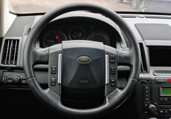 Подержанный автомобиль Land Rover Freelander 2008 года (12 фото)