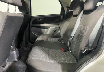 Подержанный автомобиль Suzuki SX4 Hatchback 2009 года (10 фото)