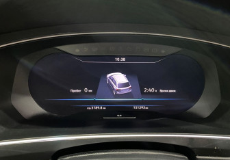 Подержанный автомобиль Volkswagen Tiguan 2018 года (12 фото)