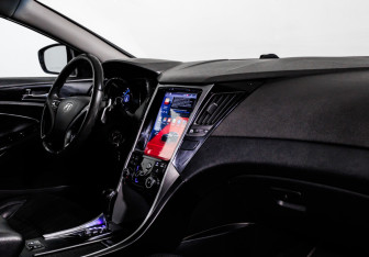 Подержанный автомобиль Hyundai Sonata 2011 года (9 фото)