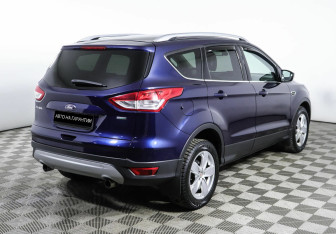 Подержанный автомобиль Ford Kuga 2013 года (3 фото)