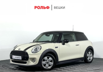 Подержанный автомобиль MINI Hatch 2015 года (1 фото)