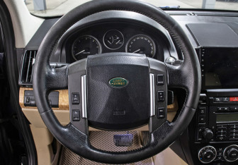 Подержанный автомобиль Land Rover Freelander 2007 года (17 фото)