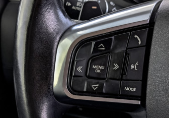 Подержанный автомобиль Land Rover Discovery Sport 2017 года (28 фото)
